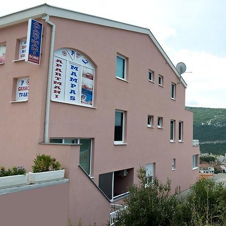 Apartments Mampas Neum Esterno foto