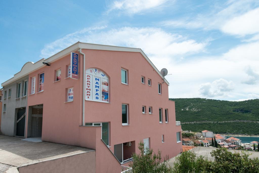 Apartments Mampas Neum Esterno foto